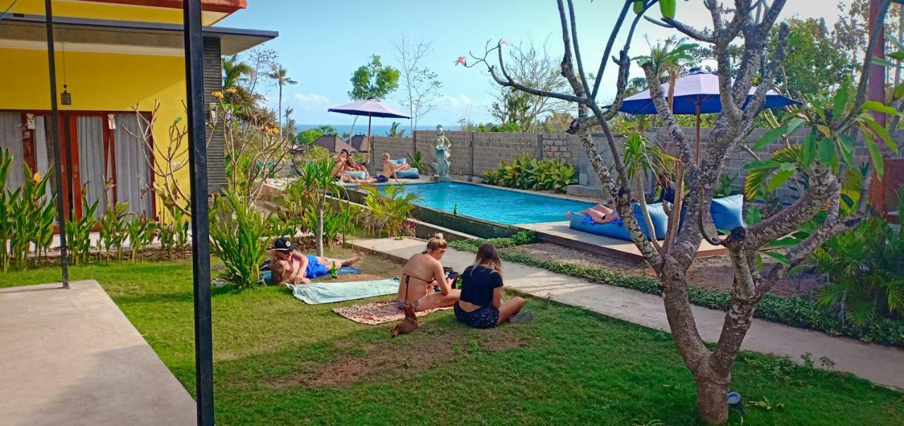 Dream Beach Hostel Lembongan Exterior photo